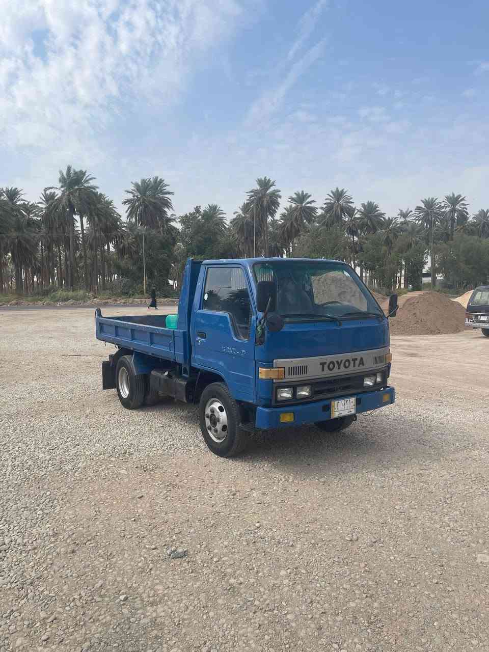 سلام عليكم كنتر تيوته موديل 1991 سياره كير ومكينه 14B سياره بلاديه تخم تاير تخم وياله سياره خير من الله ***********
