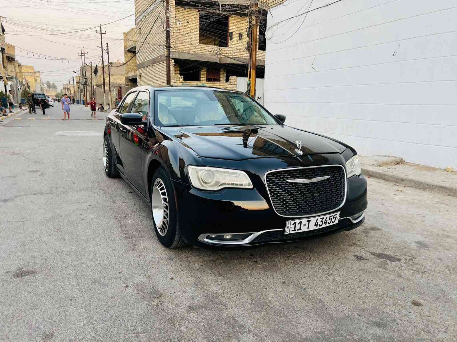 كرايسلر سي 300 • ٢٠١٦ • ١٠٢ الف