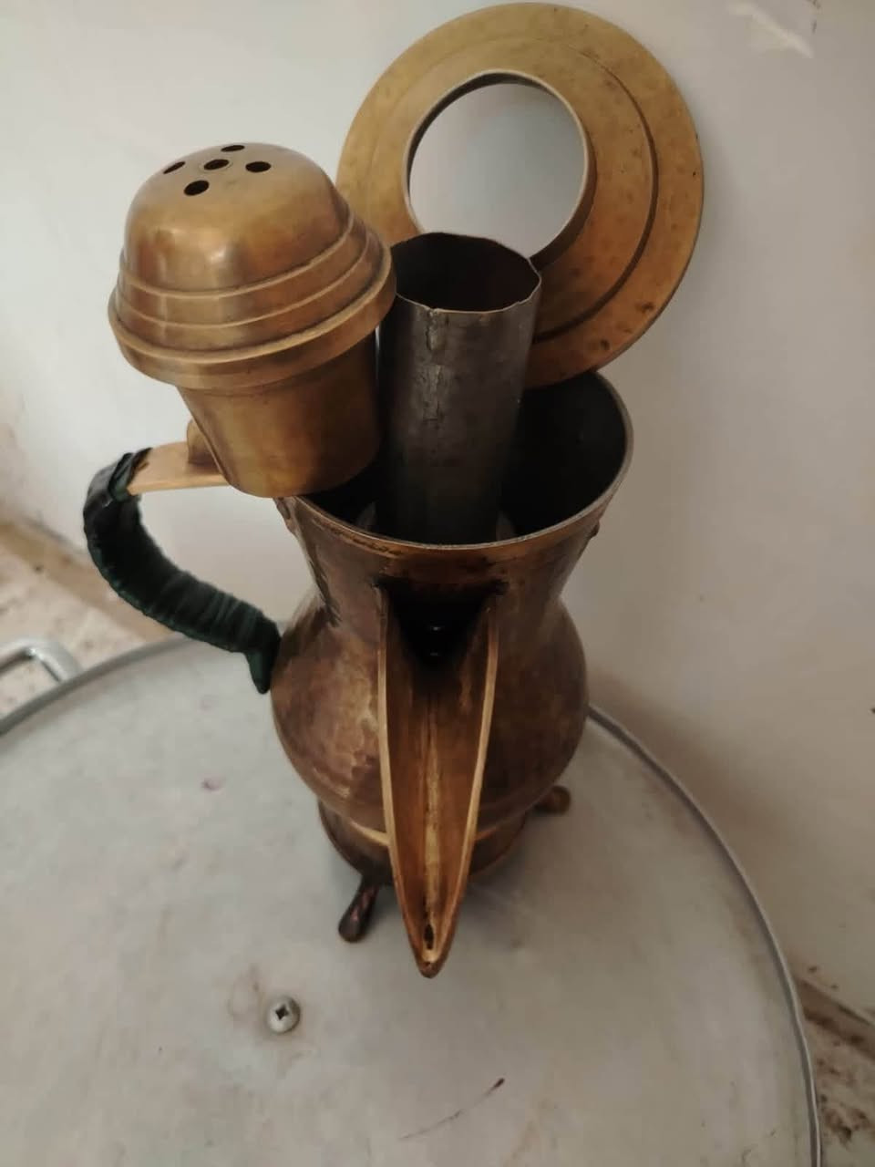 سلام عليكم
دلة فحم للبيع السعر 85 ألف العنوان بغداد مدينة الصدر 

الرقم ***********
