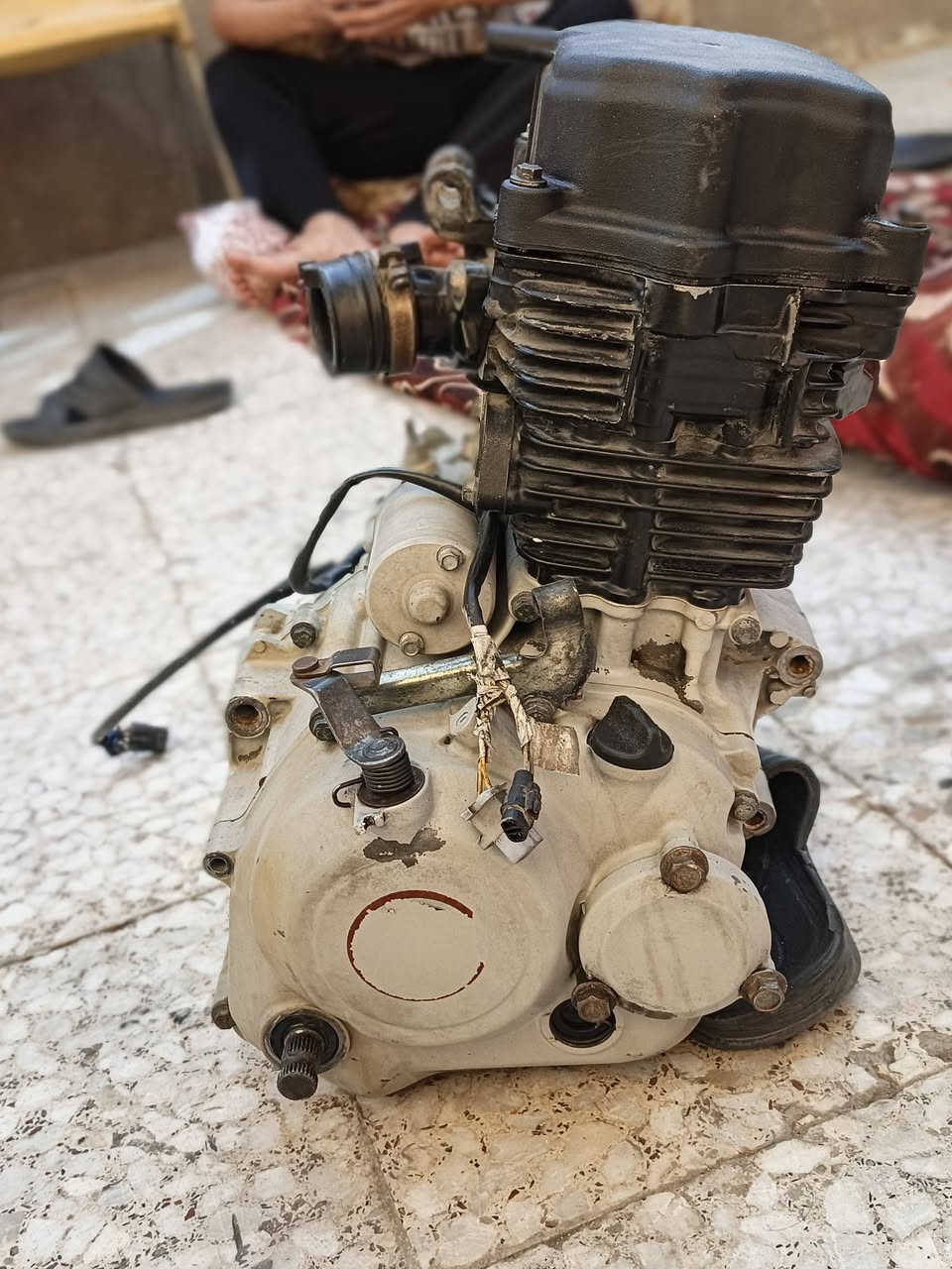 مكينه دراجه بوكسر مجفته مره وحده على ايدي تجفيت شركه ما بيها لا تبخير ولا صوت خرسه لمكينه جبناتها طاكه ومبدلهن  مرتبها بسلكون حراري لان ما ضبطها الي ولا مصلح ختاريت هاي طريقه اضبط لموقع البصرة كرمة علي  سعر 450 الف  
رقم ***********
