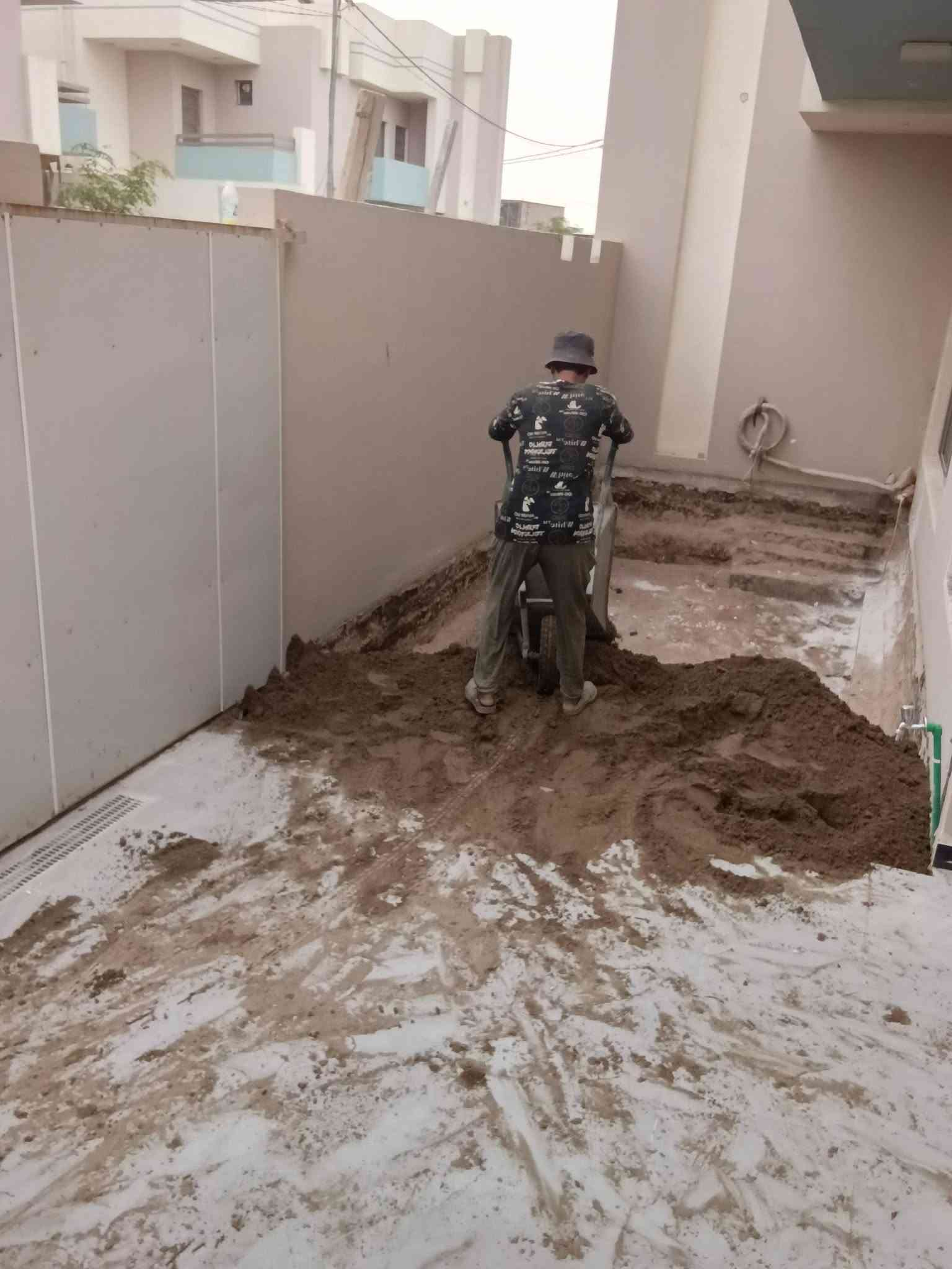 اثنين عمال • تنظيف حدائق • اسعار مناسبة