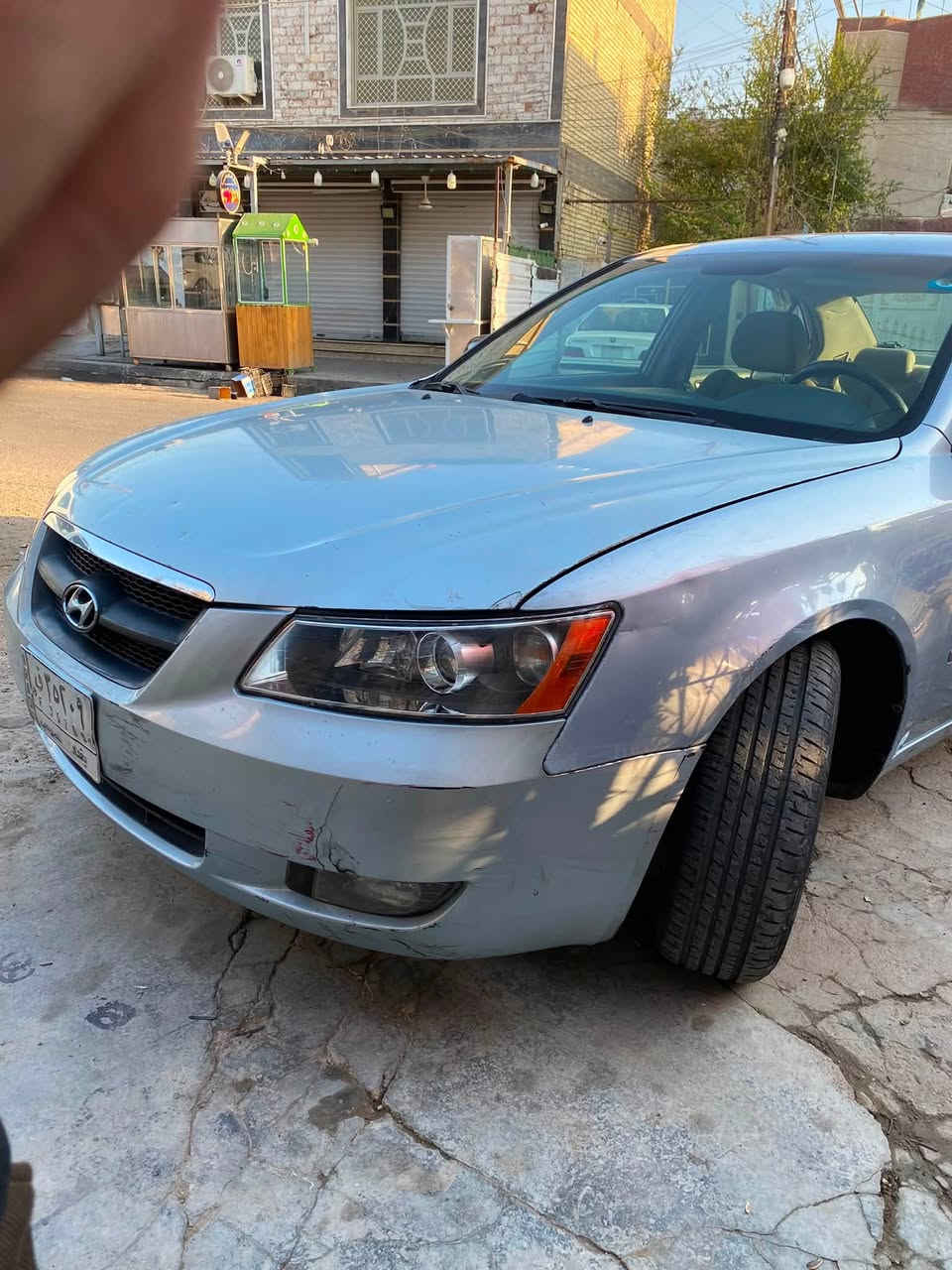 السلام عليكم 
سوناتا 2007 للبيع رقم بغداد مشروع وطني 
محرك V6 3300 
وارد كندي بس البنيد مصبوغ لا دواخل ولا لغود مكفولة
السعر 90 وبيها مجال 
مكاني بغداد الشعب 
للاستفسار ***********
