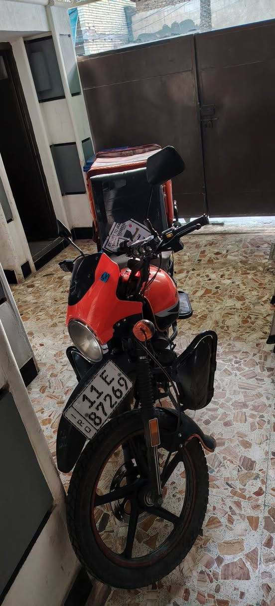 سلام عليكم دايون موديل 23  ماشيه 58 دراجه مفتوحه لين جانت تنقص سويته رجعت طبيعي وكل سبوع ابدل دهن سعر مليونين وبيه مجال حك جيه مكاني بغداد بياع هاذا رقمي الشراي يخبرني ويدلل *********** مامتواجد بل فيس بي واتساب
