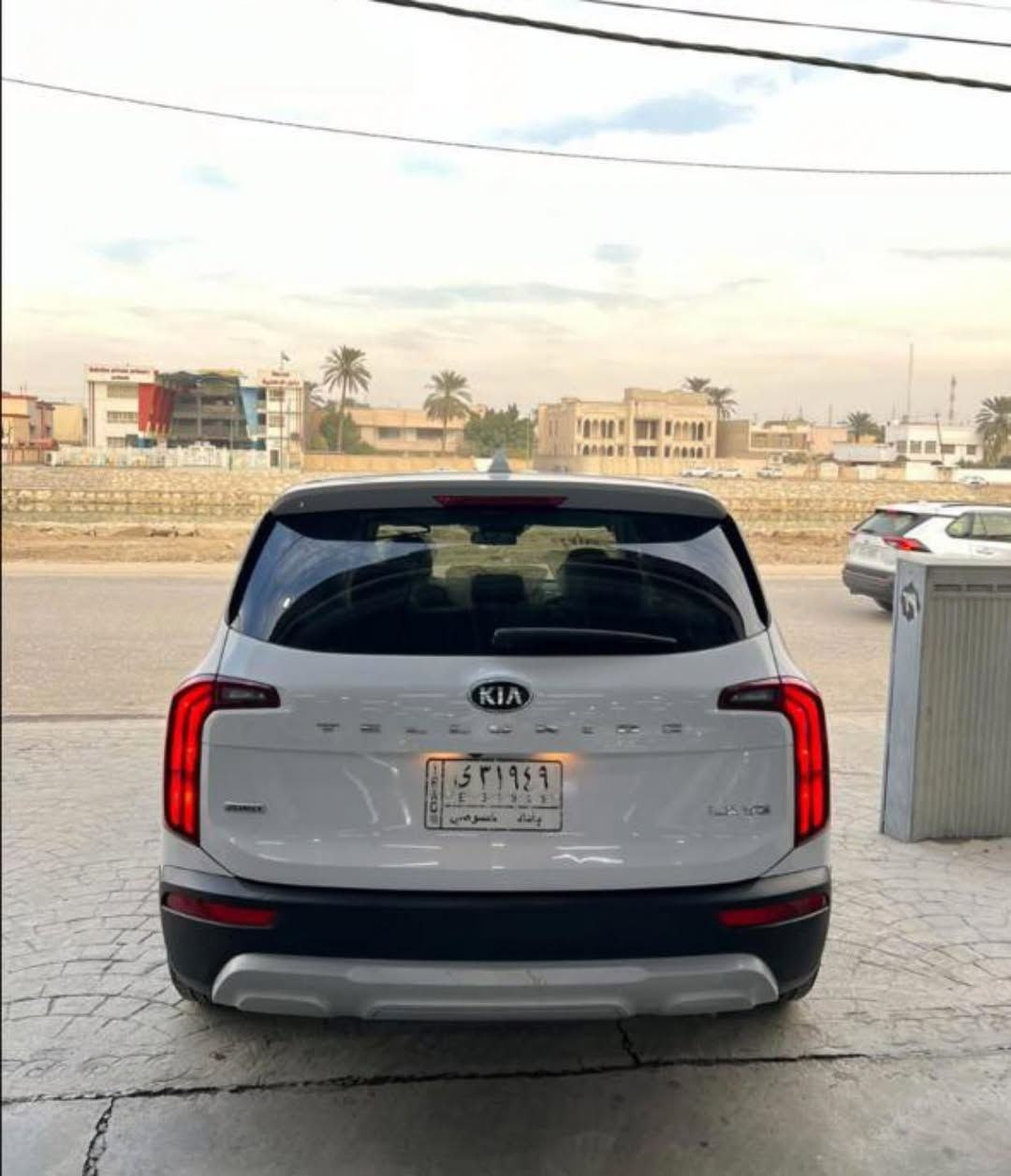 للبيع كيا تلورايد موديل 21 فول مواصفات عدا الفتحه
حادث كلش خفيف 
رقم بغداد 
سعرها 260 وبيه مجال 
للاستفسار   ***********
