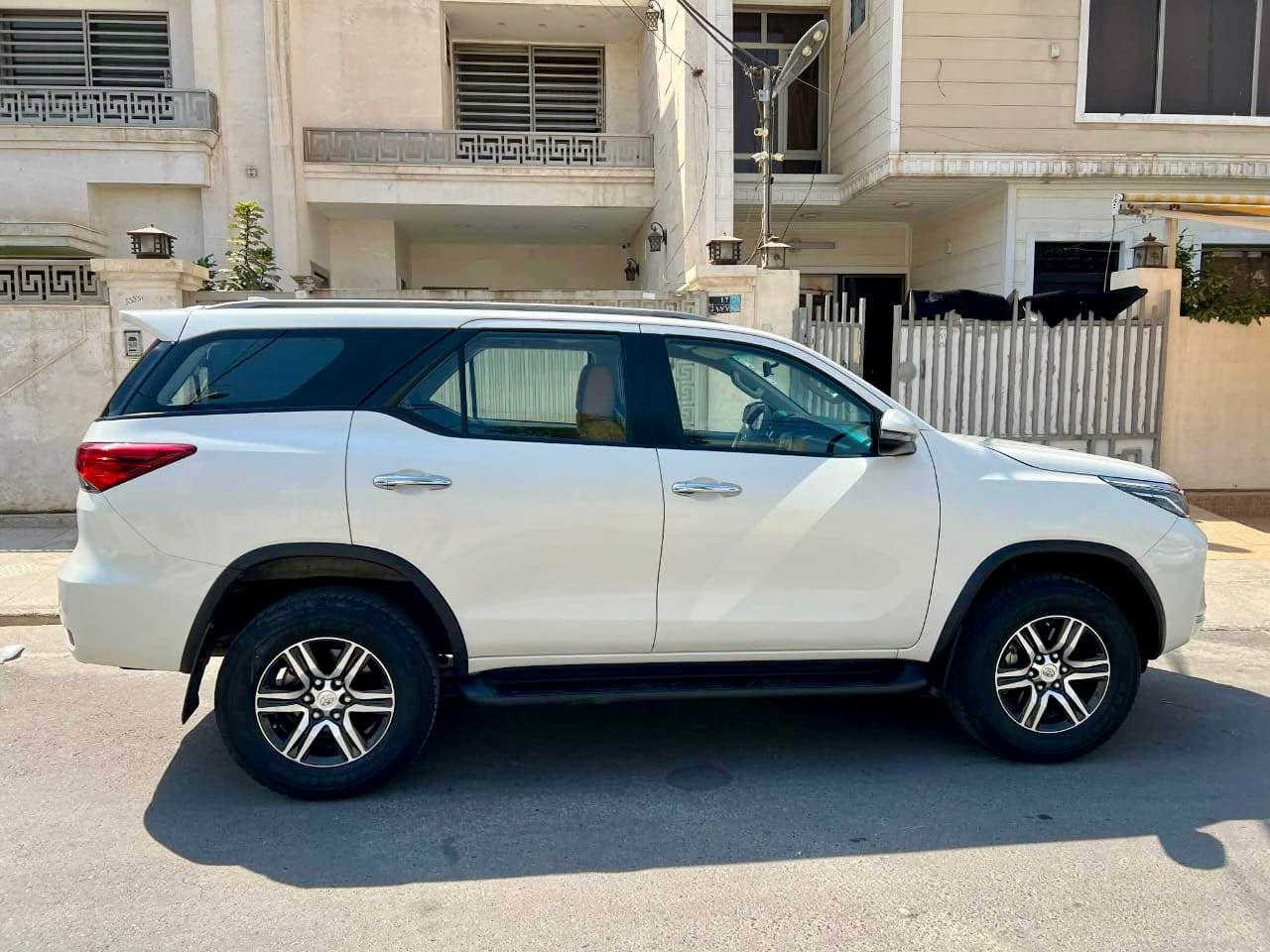 Toyota fortuner 2021 
خەلیجی ٢٠٢١
٤ پستۆن
شکل نوێ
دەبل ئەکسل 
ناو زەرد 
بێ سبوغ
تەنها ١ بست لە بۆنیت ساردی هەیە 
ماوەی رۆیشتن ١٠٠ کم
نرخ : ٢٤٥$
0️⃣7️⃣5️⃣0️⃣7️⃣3️⃣9️⃣1️⃣1️⃣2️⃣9️⃣ أربيل, العراق

