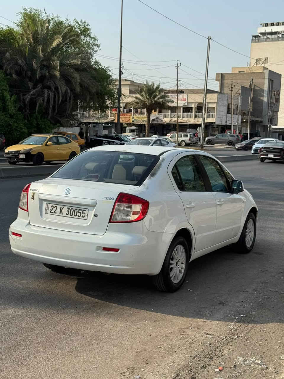 السلام عليكم للبيع ….
سازوكي اس اكس 4  خليجي وكاله 
ماشيه 190 الف كيلو 
موديل 2014 رقم اربيل هزه وفحص جديده 
بدون حادث صبغ فقط دعاميات 
خشم البنيد معدل 
بدون اي نقص كامله مكمل وسيرفس كامل مسويلها
تخم تاير وباتري ودهون كامله وفلاتر 
كفاله المحرك والكير والكهربائيات 
كفاله عاااامه 
بيها جراد اثر الفابلون 
كلشي شغال وجديده كلش
مسويلها عازل للسياره بالكامل
ومسوي عازل للجام بالكامل اصلي 
هزه وفحص جديده 
اتريد تحويل او وكاله 
مكان سياره بغداد نفق الشرطه 
اتصال ***********
وات ساب ***********
السعر 7500$ (75 ورقه )
