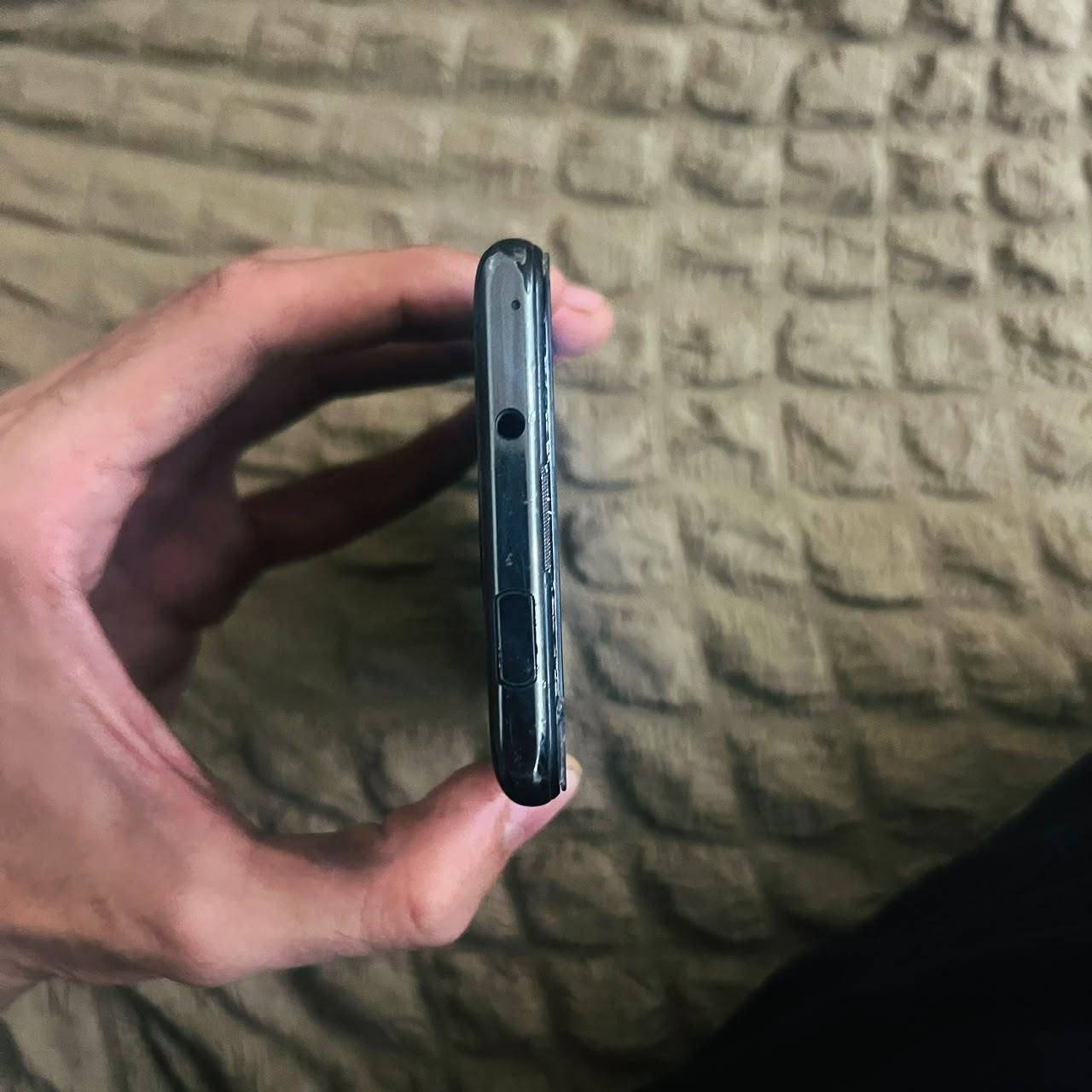 هواوي Y9a • ذاكره ١٢٨ • رام ٨