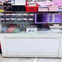 ارتفاع 90 عمق 25  عرض 120  عدد 3  جداً نظيفات  قطعة 70 الف  بغداد بلدي...