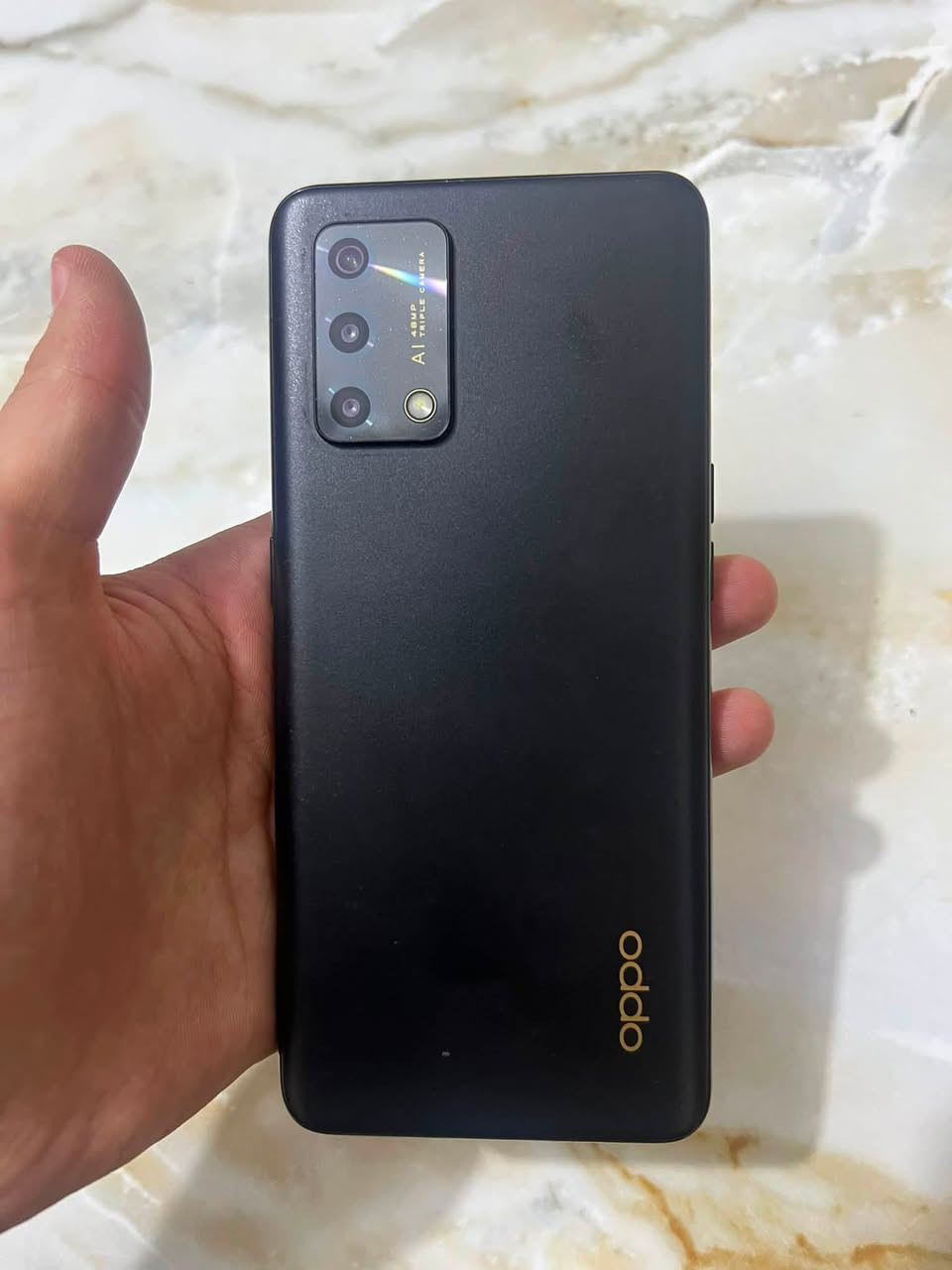 سلام عليكم جهاز للبيع
باللون الأسود اللامع OPPO A95
ويظهر بظهرية تحتوي على كاميرا ثلاثية بارية ( 1)
شعار OPPO بلون ذهبي مميز.
ب المعالج: Snapdragon 662 بدقة تصنيع 11 نانومتر.
• الشاشة: من نوع AMOLED بحجم 6.43 بوصة وبدقة FHD+.
• البطارية والكاميرا: بطارية سعة 5000 ميللي أمبير تدعم الشحن السريع، وكاميرا خلفية أساسية بدقة 48 ميجابكسل.
.ذاكرة 128
سعر 110 قفل اخو جديد
عنوان بغداد دورة
***********
