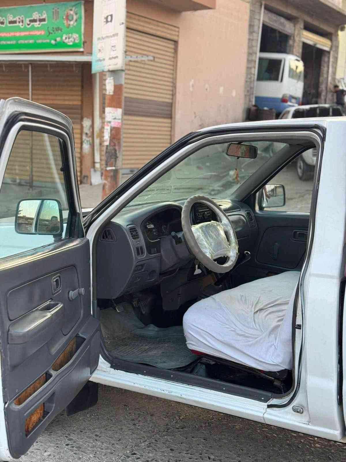 نیسان 2002 ئاڕم وتەحویل ئەسڵی ووەکالە
تەبرید و پاوەر
گێڕو مەکینە ۆ  ئەکسل بەشەرت
چوارتایە لۆک
پشت و پێش کەپس
ماڵی دۆست 
سعر 54گەڵا  
***********
*********** بشدار, السليمانية

