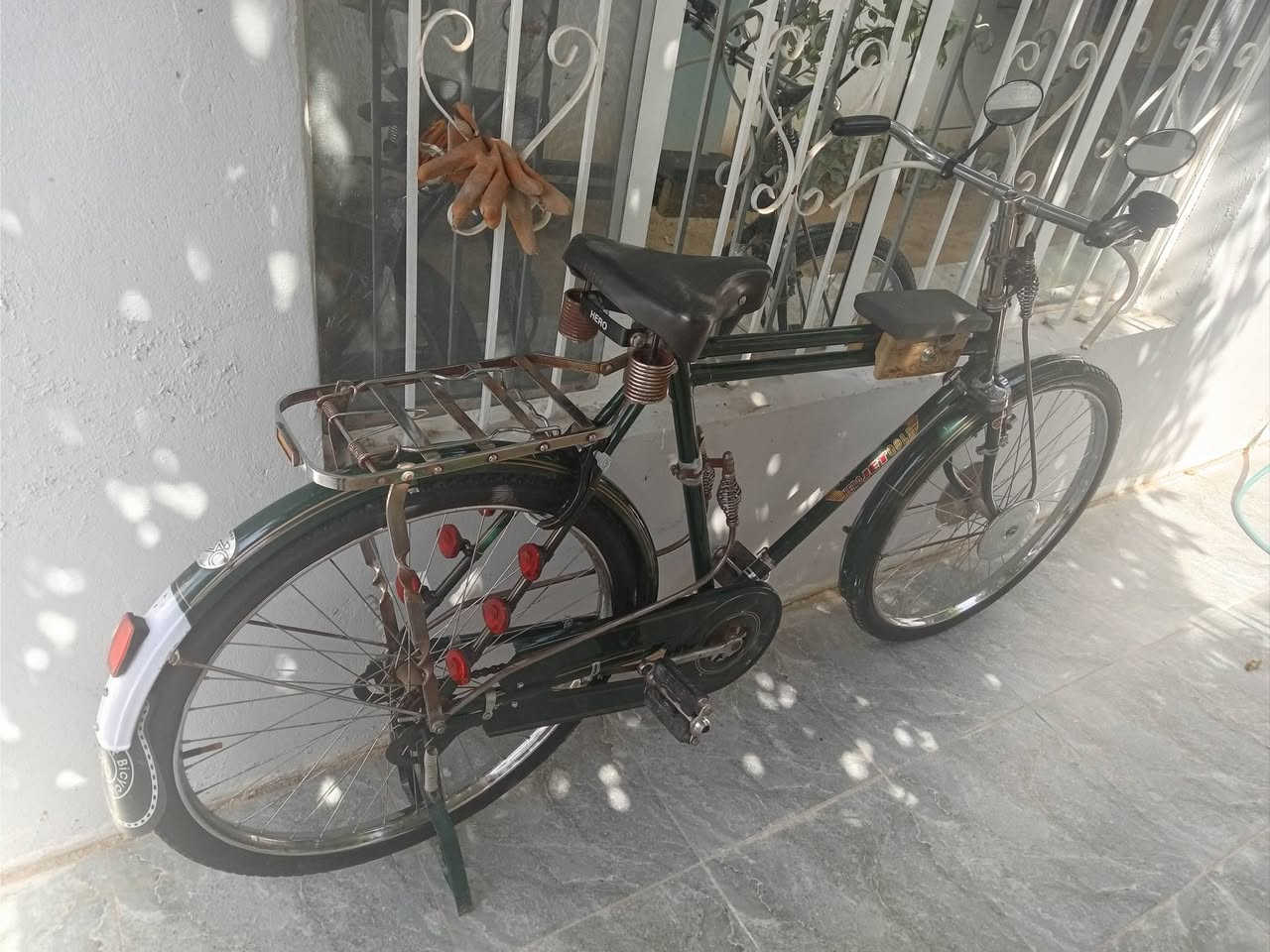 دراجه هيرو هندي للبيع حجم ٢٦ جديد جديد جديد
نضافه ٩٨٪ بايسكل احلى من الصور
كامل مكمل ما ناقصه اي شي
السعر ٩٥ الف وقابل التفاوضل
للاستفسار على هذا الرقم ***********
موجود واتساب واتصال اتصل وبيك خير وادلل
عنواني ديالى المقداديه ناحية ابي صيدا
