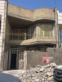 للبيع شبابيك وابواب بغداد البلديات  نقشه واحدة الحالة جيدة 07715570770...