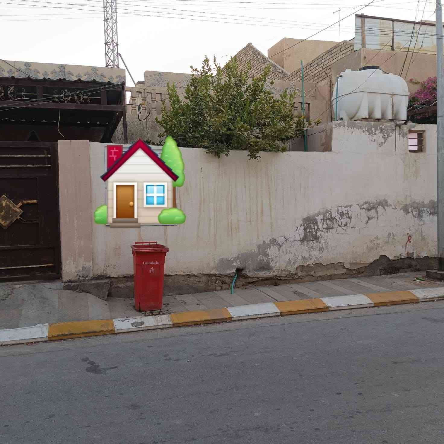 🏡 للبيع – دار سكني في حي العسكري
📍 الموقع: حي العسكري، قريب جداً من المدارس، ومتوسط فضاء العلوم، وخلف الكلية وشارع المستوصف.
🔹 المساحة: 200 م²
🔹 البناء: 90 م²
يتكون من:
غرفتين نوم
صالة استقبال
كراج
ساحة
مطبخ
حمام مع الصحيات
درج مع إمكانية استغلاله كصالة
🏠 طابق واحد، والطابق الثاني بيتونة فقط.
🛣️ يقع على شارع 8 م، وهو ثاني بيت على الشارع الرئيسي (20 م).
📑 السند باسم شخص واحد. السعر 180
📞 للاستفسار والتواصل: ***********
