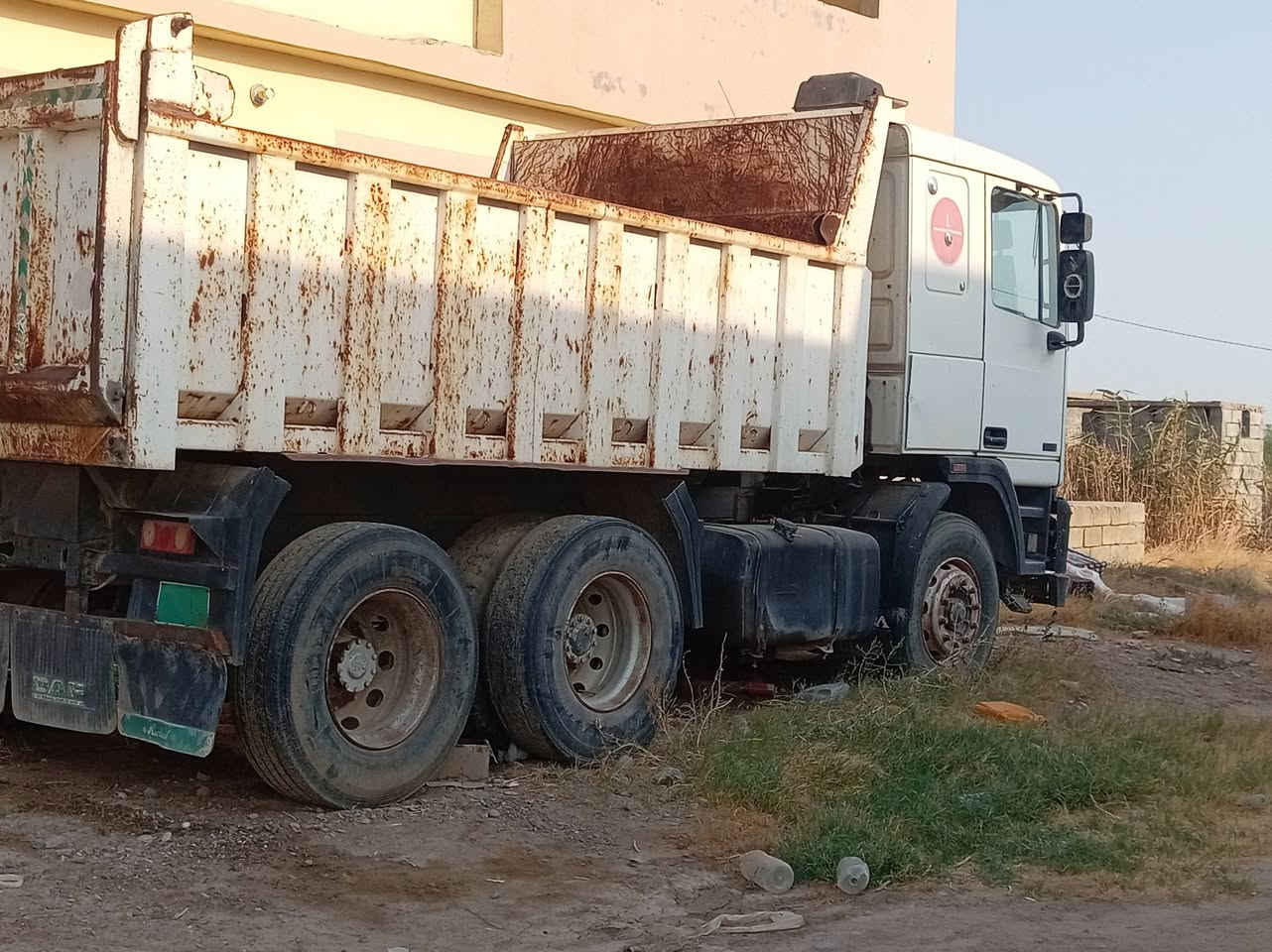 السلام عليكم. داف a95 محرك مان صقر گير حصيره للبيع او المراوس مراسله خاص ورقمي ***********
