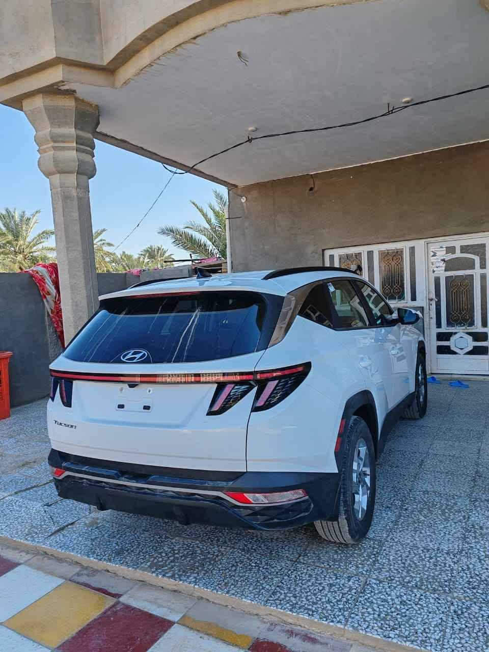 توسان 2022 امريكي
حادثها بنيد مصبوغ وجاملغات اماميه بارد فقط والباقي مكفول
بأسمي سعرها 165 
مكانها حله قرب جامعة بابل
*********** حلة, بابل
