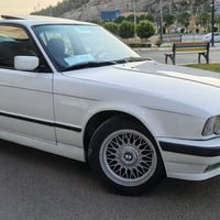 بي ام 520 • موديل ١٩٩٠ • جير عادي