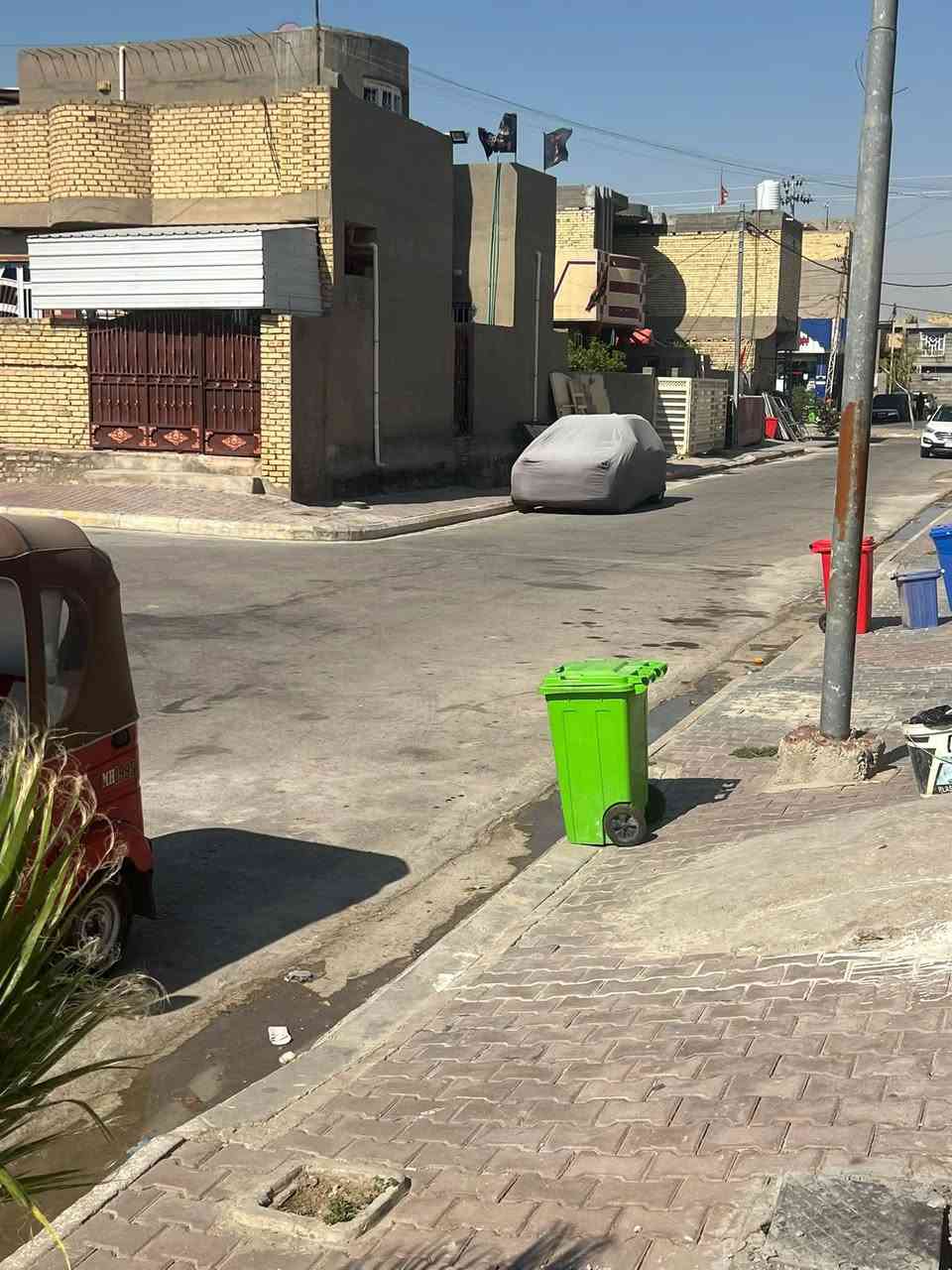 بيت للبيع • ١٢٥م • قريب مدارس