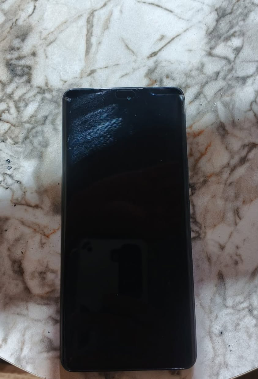 اللبيع جهاز هونر X9C ذاكره 256/ جهاز جديد نضافه 100% ستعمال قليل كارتونه شاحنه سعر 400  بصره ابو الخصيب هاتف ***********
