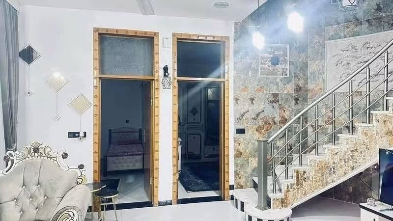 🏠 بيت للبيع – طابو صرف
📍 الإسكندرية – حي الإطفاء

🆔 رقم الدار: 4508

🔹 المساحة: 250 متر مربع

🔹 السند: طابو صرف جاهز

✨ مواصفات البيت:

🟢 طارمة كبيرة أمامية

🟢 صحيات خارجية

           (حديقة )

🏠 الطابق الأول:

 • استقبال: 6 × 5 متر

 • مطبخ: 5 × 4 متر

 • غرف نوم: 2 غرف

 • مساحة كل غرفة            تقريباً 4 × 4.5 متر

    •صالة كبيرة: تقريباً 7 × 5 

    •صحيات داخلية

🏠 الطابق الثاني:

 • غرفة نوم: 4 × 4 متر

 • غرفة نوم كبيرة (سويت): 6 × 5 متر

 • صالة

 • صحيات للطابق الثاني

✨ البيت بناء حديث 

اتصال للجادين فقط – اتصال ***********
