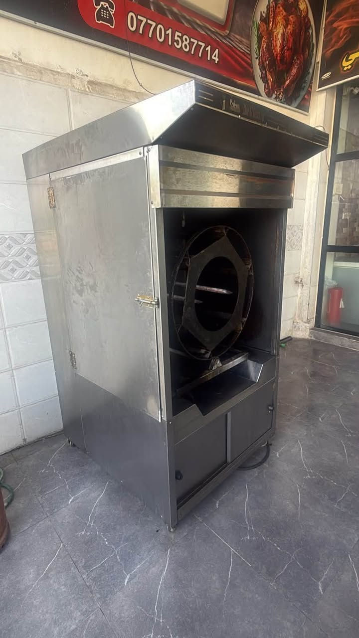 اغراض دجاج وسمك للبيع جديد
***********

نص مكتوب في الصور:
- ***********