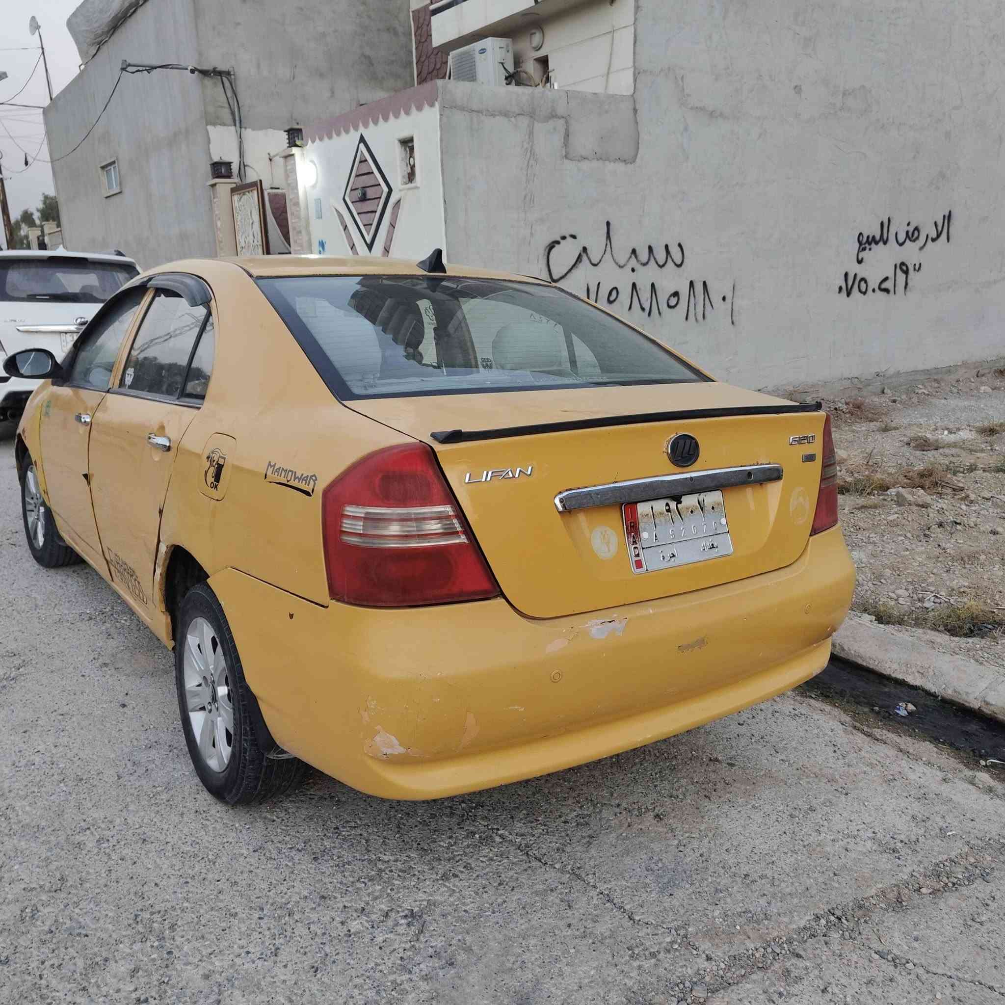 السلام عليكم سيارات ليفان 620 للبيع محرك يارس اتوماتيك لاصرف لانفخ  تبريد  تدفئة شغال موديل 2011 رقم بغداد صاحبه الشرعي بالموصل شرط الوكالة وتحويل عنوان موصل حي الاملاين السعر 38 بيها مجال ***********  /***********.
