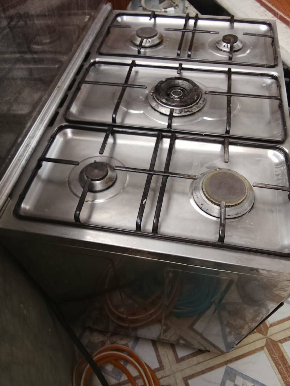 طباخ للبيع اخو جديد مابي اي عيب عنوان كركوك واسطي ***********
