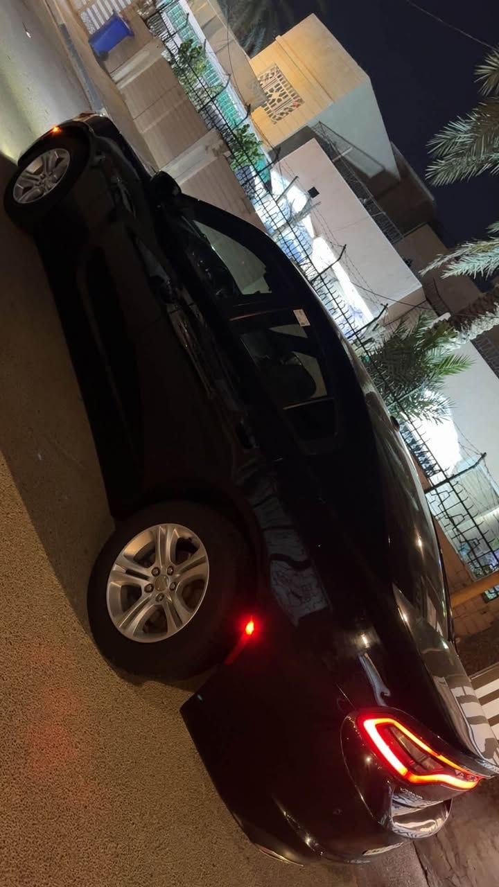 جارجر 2019 sxt كندي كلين تايتل عداد 260  رقم اربيل بسم شخص تحويل وكالة يسوي ماعنده اي مشكلة 
مواصفات الsxt المعروفه حساس خلفي كار بلي 
كشنات مخمل والمواصفات البقية الاعتيادية
ممشى السيارة87 الف كيلو 
مكينة مامفتوح بيها برغي كفالة
سيارة بيها 3 اماكن بارد كما مذكور بلسونار داخل المنشور حافه البنيد ومقسمينه بدون اي دواخل كفالة بدون صبغ وباب سايق قليل pdr وجاملغ خلفي بصف البك لايت جهه عكس سايق وبيها رصعات مال طريق خفيفه شوف العين سيارة حلوة فقط تحتاج بولش للبدي  
منظومة تبريد جديدة بلكامل هاذ الموسم مسوينها 
كمبريسر فابريتر سيارة للبيع فقط مكاني بصرة 
السعر 205 قابل للتفاوض وهاذ رقمي ***********
سونار مرفق مع الصور
