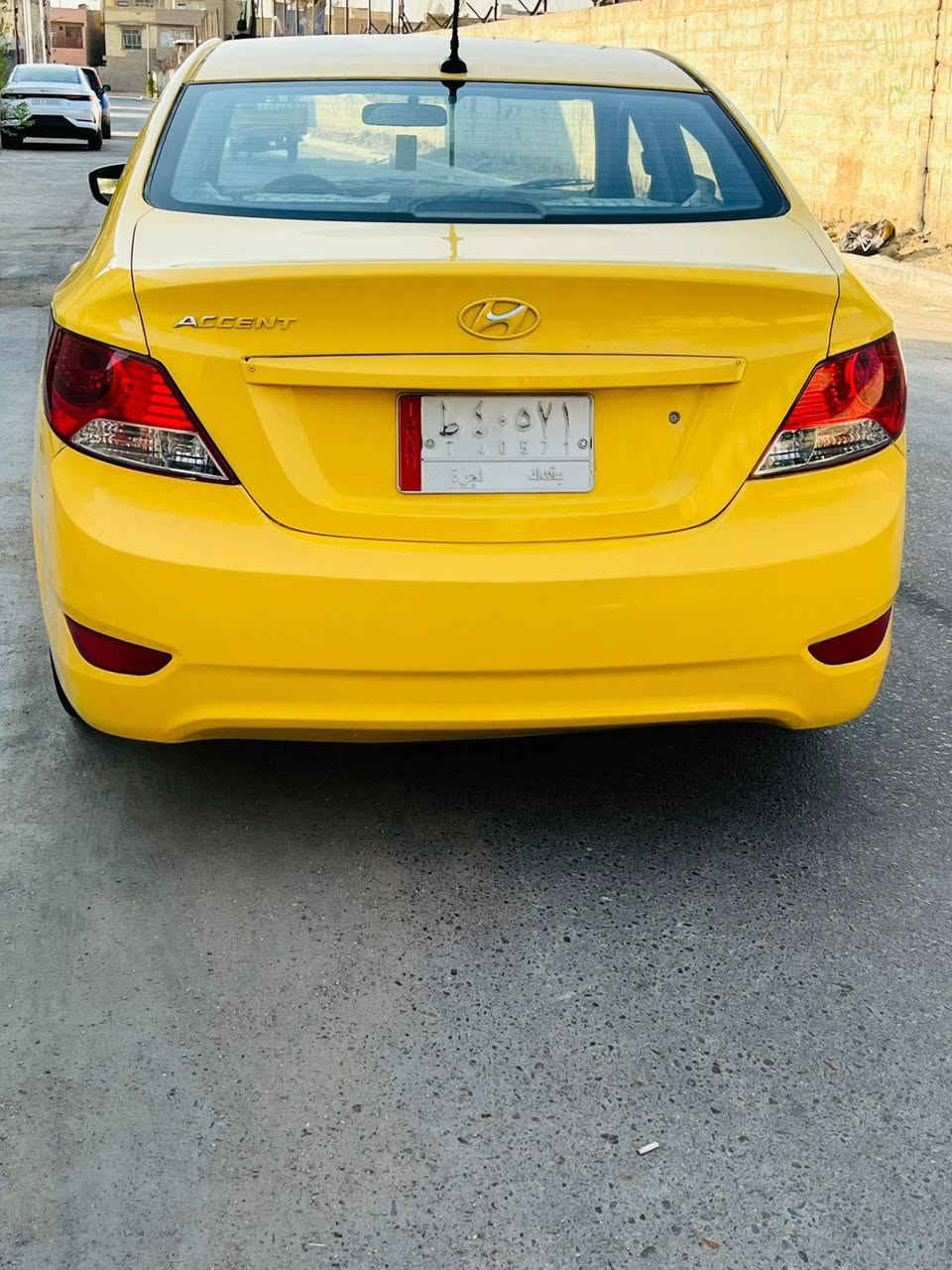 السعر65 وبيها مجال
اتصال ***********
مامتواجد بلفيس 👍🏻
مواصفات السيارة
نص فول غني عن التعريف
سلام عليكم اكسنت2014 كير ومحرك وحدادية كفالة تخم تاير جديد مكفولة السيارة  رقم بغداد محرك 1600 المرغوبة
