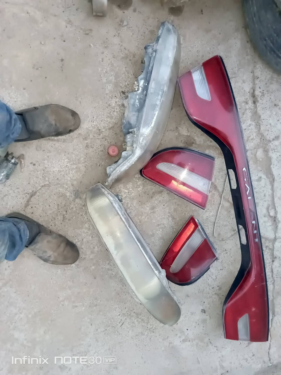 زوج لايت • بك لايت • ميتسوبيشي كلانت