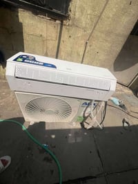 سبلت انفيرتر طن  للبيع اوكس جديد ستخدام شهر فقط بغداد حي اور  07723228...
