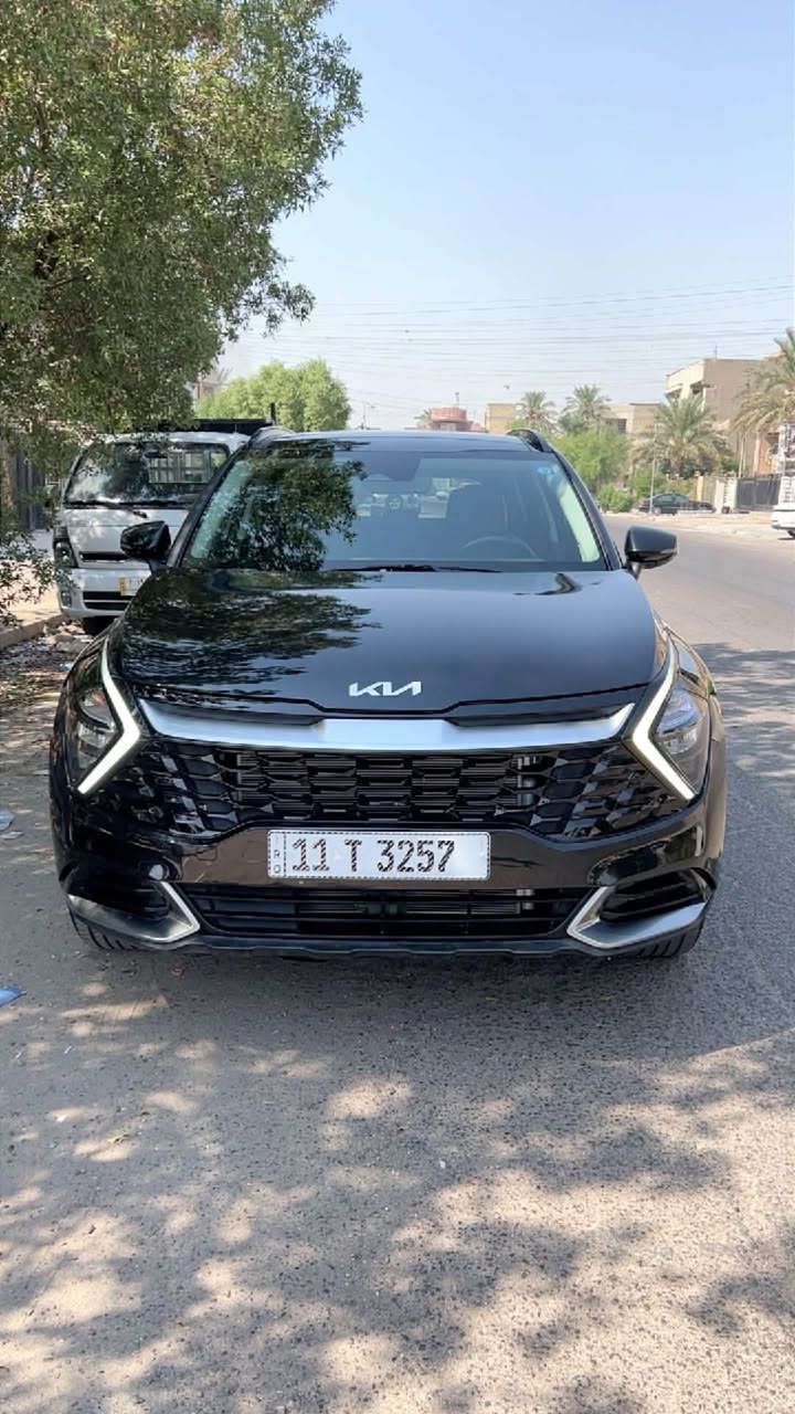 السلام عليكم 
سبورتج 2025 وراد امريكي حادثه جاملغ وبنيد بدون ايرباك 
رقم بغداد تحويل مباشر 
مواصفاته بصمه وتشغيل عن بعد 
رادار امامي وجانبي
كنات جلد وكهرباء + كشنات الاماميه تدفئه
ستيرن تدفئه 
اطفاء ذاتي 
سايد بريك بصمه 
فور ويل درايف 
تحكم مقود كامل
وباقي المواصفات المعروفه 
مكان السياره بغداد الشعب 
للاستفسار الاتصال 
***********

نص مكتوب في الصور:
- 2025 فول