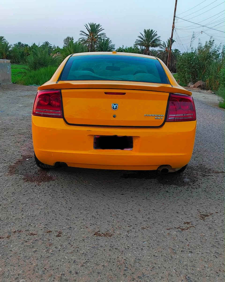 جارجر2010 اصل حاويه كفاله من الكص
متومه ارقام وسنويه طبق الاصل شرط الحاسبه 
مكينه وكير 3،500 كفاله حداديه جديده تخم تاير جديد تبريد ثلج بصمه دواخل بالجيس لايت زنون عالي سياره مكفوله من الضربه والمعجون والكص والسرقه والعشائر 
سياره جاهزه وجديده بمعنى الكلمه 
السعر 37 وبيه مجال 
مكان الشطره ***********
