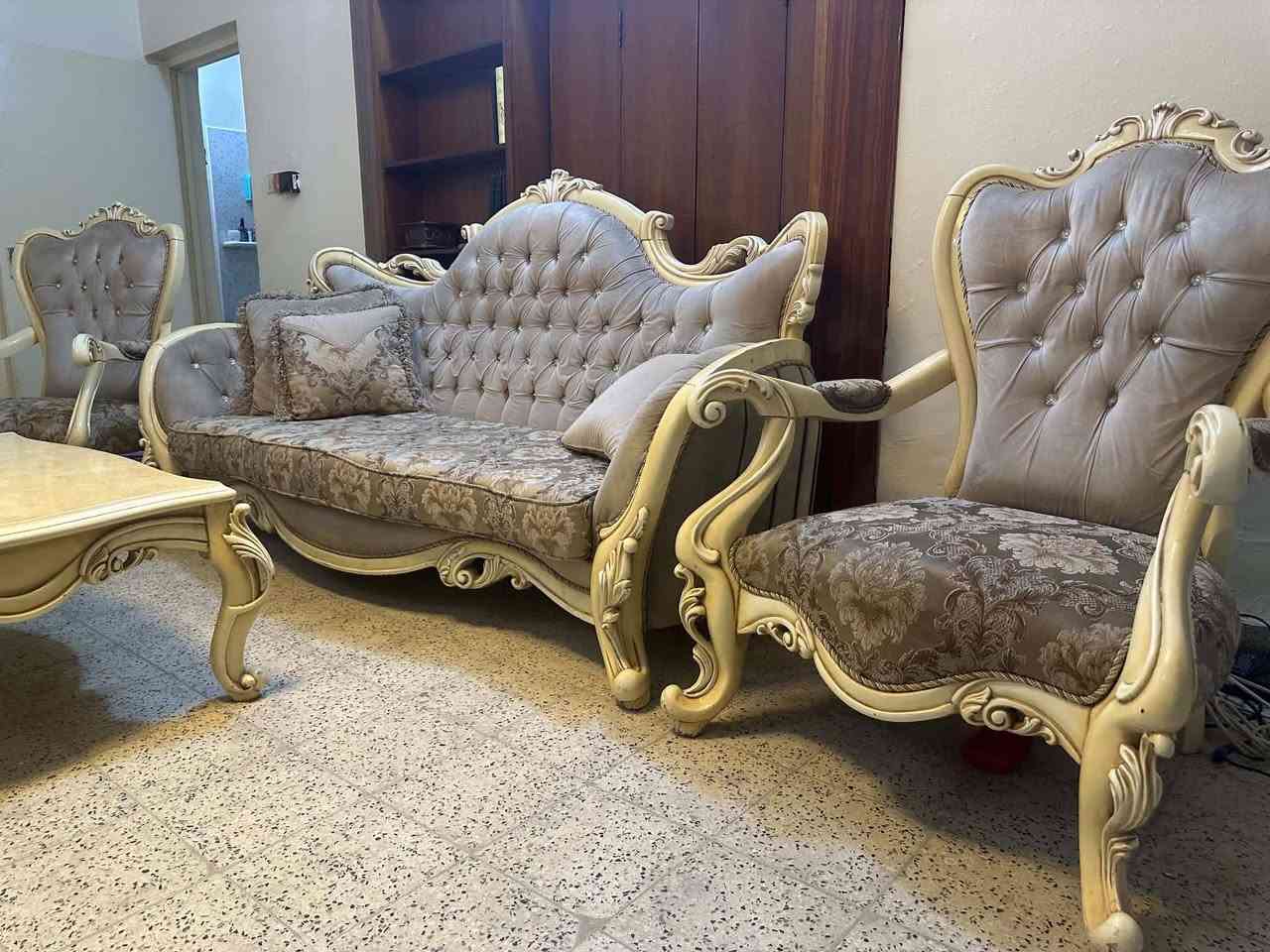 تخم ملكي أخو الجديد جديد مكان المنصور للتواصل ***********
