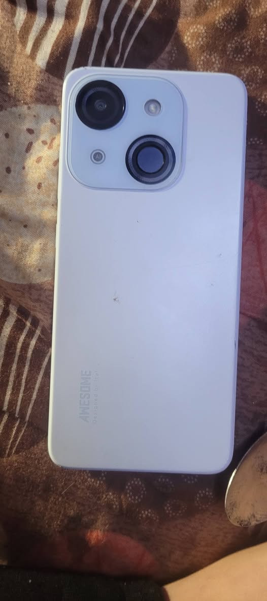 ايتل A50C • ٦٤ جيجا • نضيف