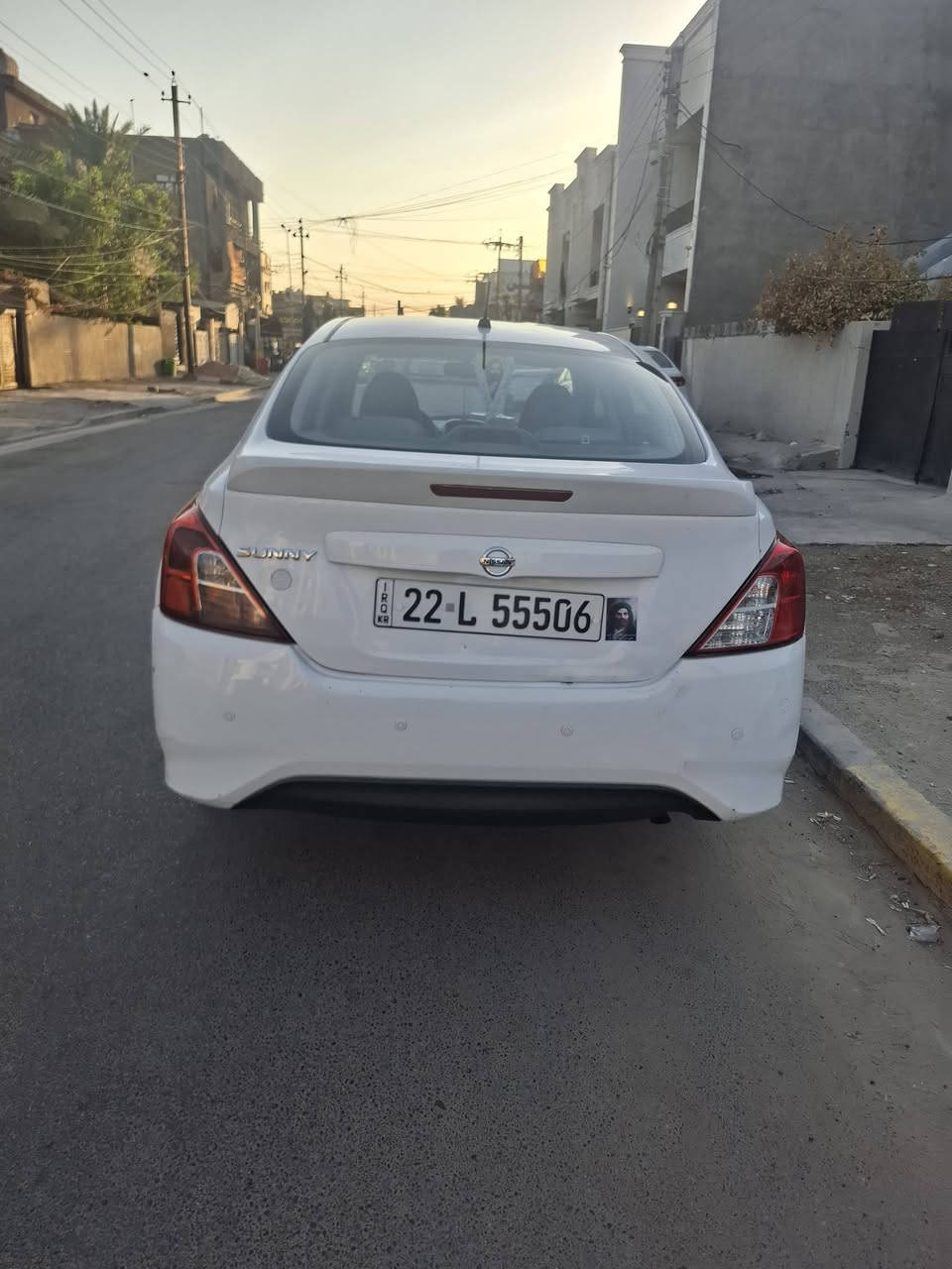 سلام عليكم نيسان سني
موديل 2020
كفاله من الصبغ بيها طخه مبينه ورصعات بلبنيد والقماره
السعر 103 وبيها مجال مكاني بغداد حي العامل
***********
