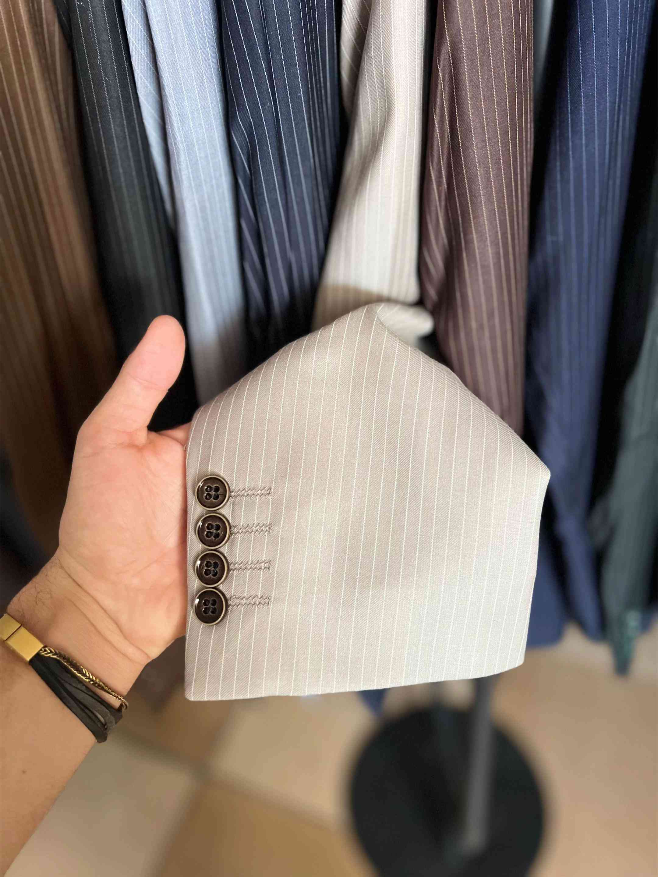 بدلة رسمي تركي (مقلم) سعر البدلة 90 الف 😍🔥 قياسات البدلة من 48 الى 58 عنوان المجمع 📍 بغداد الدورة المهدية الاولى قرب محطة الوقود  للحجز والاستفسار واتساب  *********** #بدلات_الاعراس_وحفلات #بدلات_الاعراس_وحفلات #بدلات #هاشتاقات_تيك_توك_العرب #الشعب_الصيني_ماله_حل😂😂 
