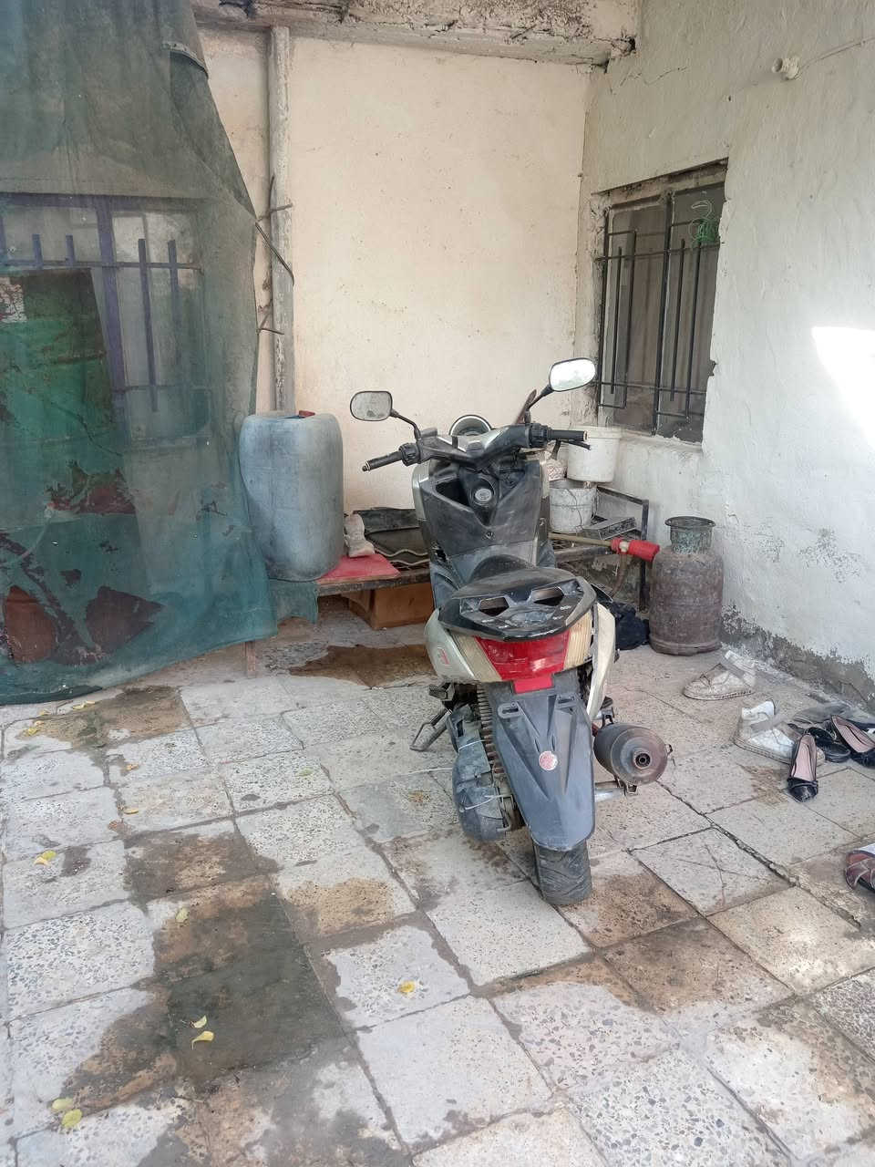 لبيع  او مروسه دراجه ان ماكس ابيع كوم حديد(طافيه)عطله كابريتر ابريك خلفي السعر قيم واخد لمو شراي لا يكسر بحلل العلم مكاني حي جهاد المكاسب *********** متواجد خاص
