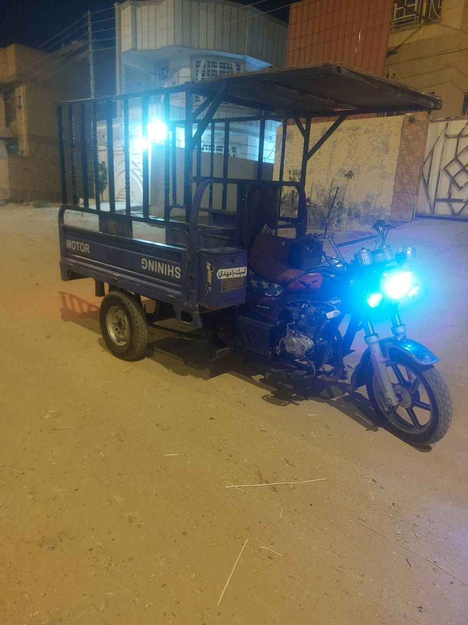 سلام عليكم ستوته للبيع 
اوراق بسمي 
موديل 20
شاصي كفاله 
مكاني كربلاء 
سعر 1600 او بيها مجال 
***********
