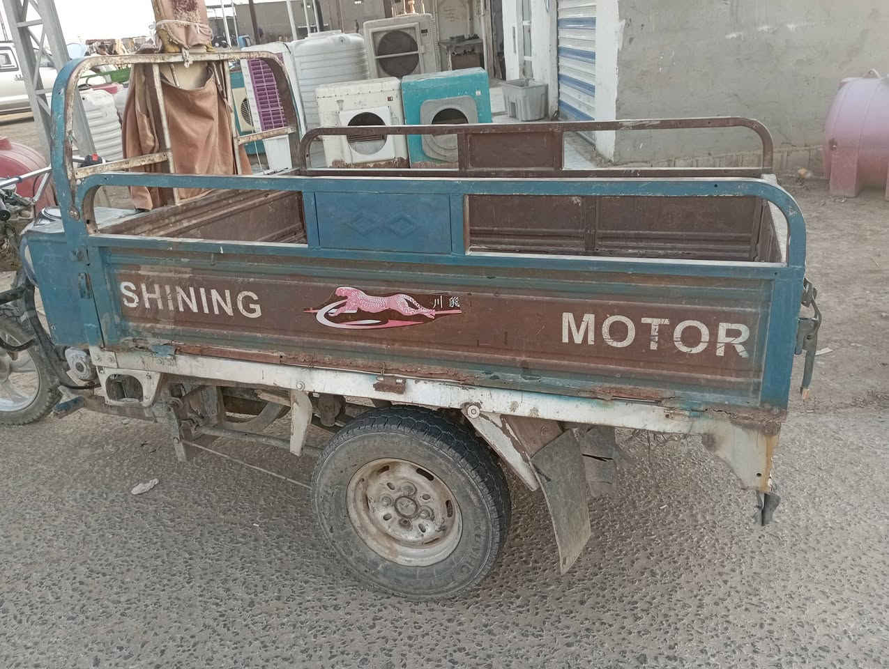 السلام عليكم
ستوته للبيع رقم وسنويه
المكان بابل الحمزه الغربي الخميسيه

للاستفسار الاتصال ***********
