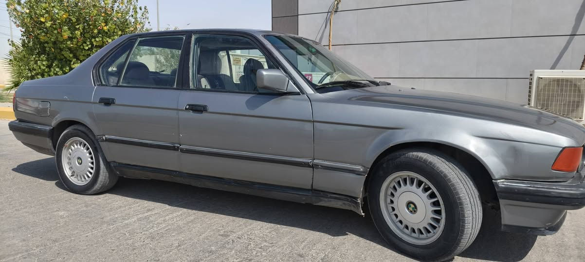 بي ام موديل 92 محوره ففتي 3000 سياره جاهزه من الدعاميه للدعاميه كهربائيات شغاله كلها لايت زينون منظومة تبريد جديده حداديه جديده كير ومحرك الا تحفر الگاع ترايها وين ميعجبك غرفتها نظيفه رقم مميز 4 ارقام كربلاء السنويه لل 27 مكاني الناصريه المركز سعرها بلاش للطيبين 45 وبيها مجال اتصل وادلل تليفون ***********

