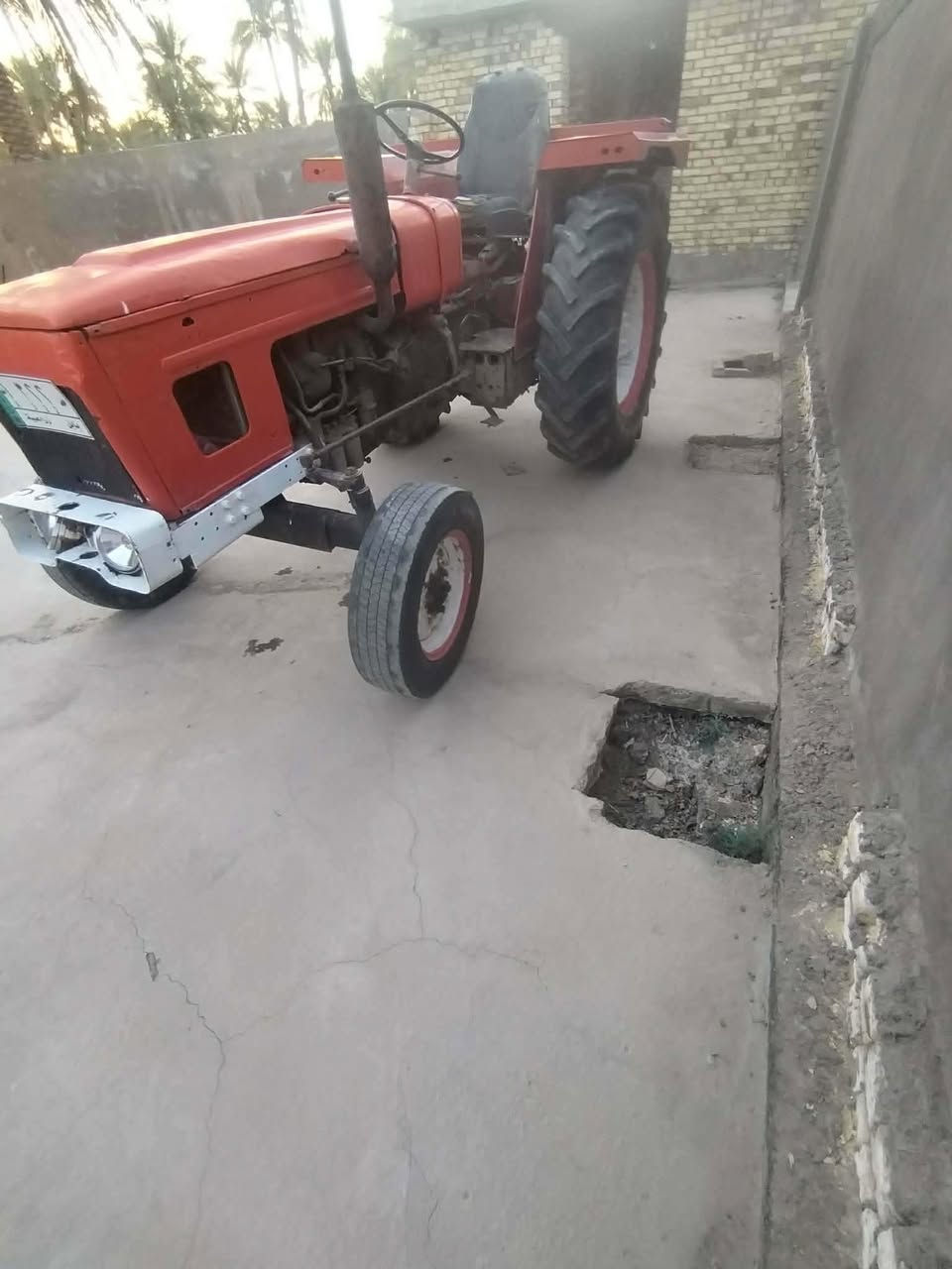 السلام عليكم  عنتر رقم وسنويه قديم  ابيع بدون.. المكينه جاهزه گير وجهاز ومحرك.. تارات جدد وراها عربانه حدادي 
العنوان النجف الحيدريه للاستفسار ***********
