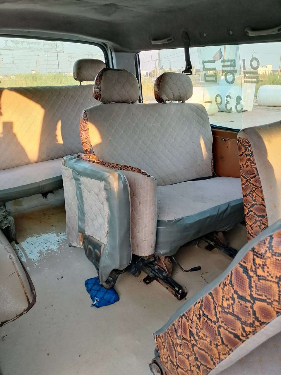 سلام عليكم بريجو موديل 96 رقم بغداد نكليزي بسمي سنويه 31 رايدها 37 وبيها مجال رقم الهاتف *********** واتساب
