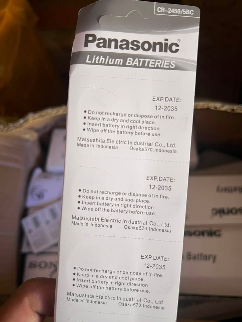 متوفر باتريات ليثيوم
بهاذ الشكل كميه خير من الله 

سعر الشريط    7 الاف   Panasonic®        

سعر شريط   5 الاف       SONY®

متوفر جمله ومفرد 

***********
