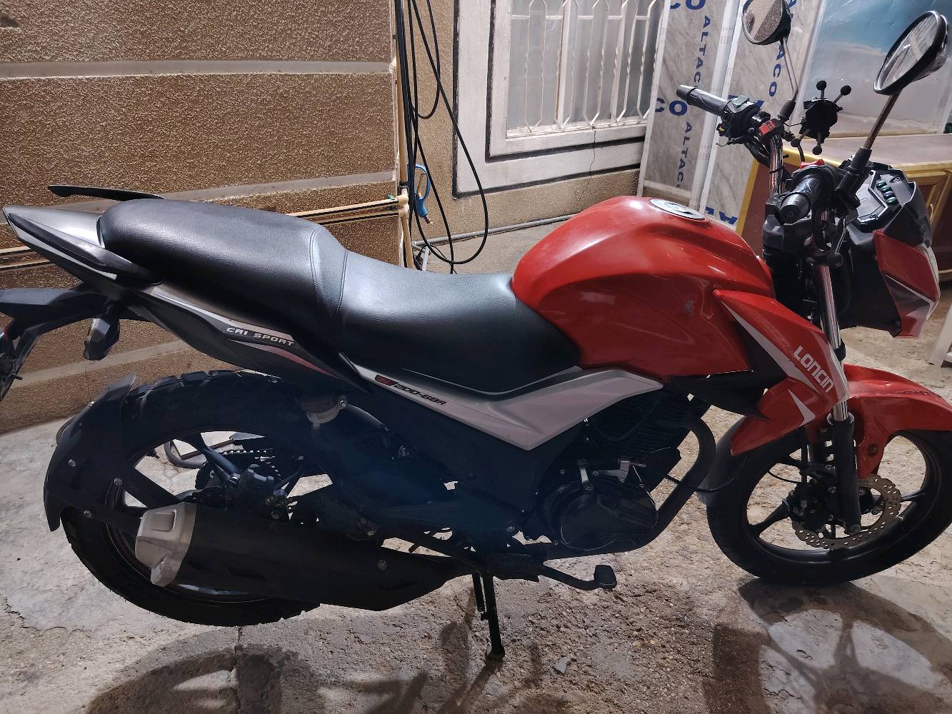 دراجه لونسن 
200cc
محرك مكفول
كير مكفول
دراجه نضافته كدامك ٨٥ ٪
كهربئيات كله شغاله
سويج عدد ٢
ملاحضه الدراجه لبريك الخلفي فقط يرادله واشر بالدسك لان بريكه هايدلوريك وينفس
مستخدم الامامي حالياََ
سعرها 1،500،000 مليون ونص وبيه مجال للشراي
الدراجه مكمركه و كامله بس باقي تستلم لوحات
مكان الدراجه الانبار الكرمه
وايضا متواجد بغداد التاجي 