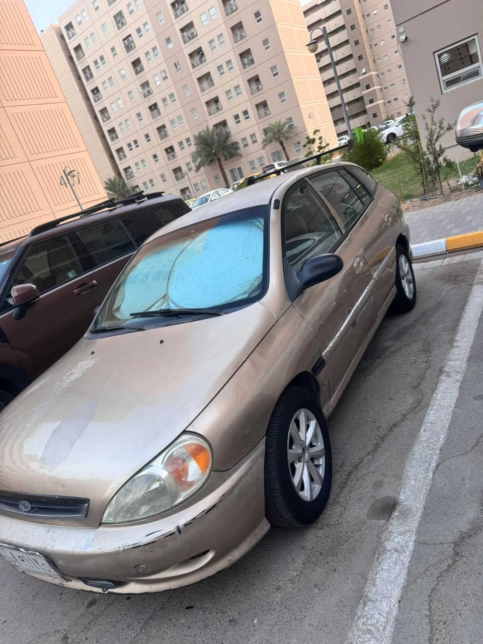 السلام عليكم كيا ريو موديل 2002 سياره نضيفه جداً كير عادي تبريد نقص غاز تخم تاير باتري جديد كهربئيات كل شغاله سياره مال جناي السعر 45$وبيهه مجال بسيط  ‭ ***********‬ابو سجاد  عنوان السياره بغداد مجمع بسمايه السكني
