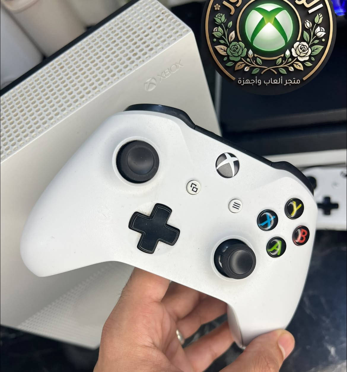 Xbox One S • ذاكره ٥٠٠ • ملحقات كاملة