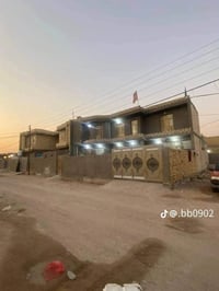 شارع كربلاء نجف • ٣٠٠م • ٥غرف