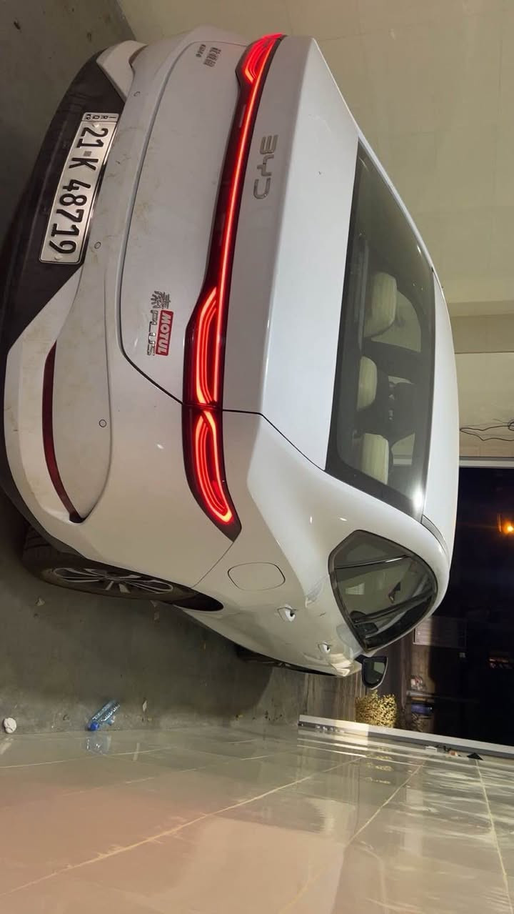 BYD QUIN PLUS سەیارەکە تازە و جوانە یەک پەنجە pdr هەیە هیچی تر سەیارەکە زۆر تازە و جوان و پاکە هەموو گیانی بە شەرت گێر مەکینە باتری هەمووی مەزبوتە حەوت هەزار ڕۆشتووە 6 هەزار لەسەر باتری ڕۆشتووە و 1 هەزار لەسەر مەکینە ویل کەپ و ناو کرێمی دڵی بازار🔥
نرخ:140 مامەلەیەکی برایانە 
*********** السليمانية, العراق
