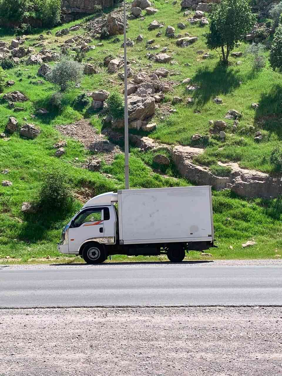 کیا  مۆدیل ٢٠١١ کارەبای دەرگای سایەق و بۆنیت سبوغە سەنەوی تازەیە مەکینە و شانسی و هەموو شتی بە شەرت
***********
