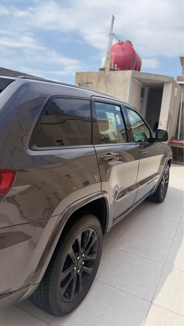 سلام عليكم جيب مديل 20 رقم بصره سنويه 2031 وارد امريكي صور الحادث بلمنشور اي قطعه ما مبدل بيه بيه من امريكا اربع قطع دبل كود  ماشيه 60mi كير مكينه مكفولات حداد تبريد خير من الله مكاني بصره قضاء المدينه 
مبايل *********** البصرة, العراق
